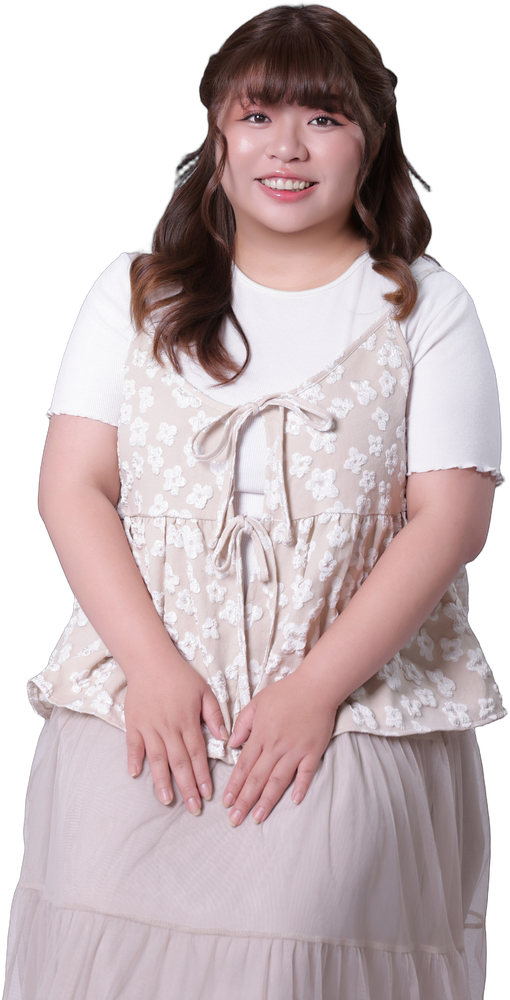 首席講師三歲 Stella 正面半身形象照